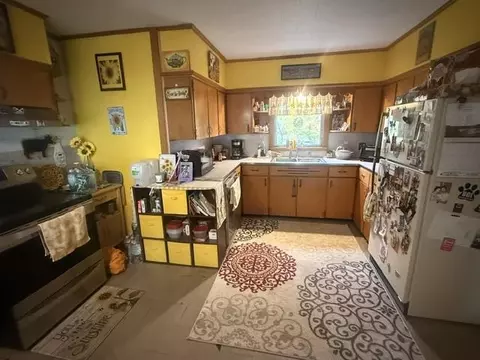 Kitchen - 22 High St, Proctor, VT 05765 photo 1 of 1