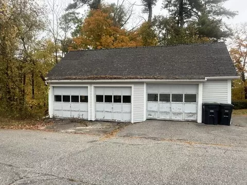Exterior - 22 High St, Proctor, VT 05765 photo 4 of 5