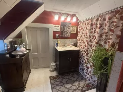 Bath - 22 High St, Proctor, VT 05765 photo 1 of 1