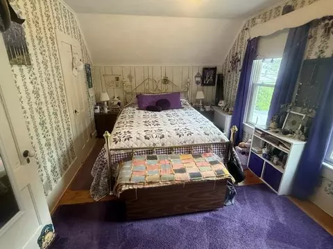Bedroom - 22 High St, Proctor, VT 05765 photo 3 of 3