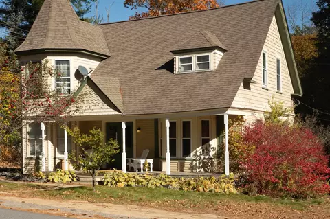 568 Old Bartlett Rd, Conway, NH 03818