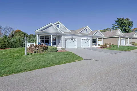 19 Hutchinson Dr, Milford, NH 03055