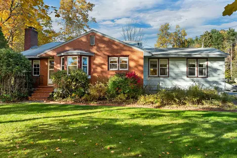 4 Cyrus Ln, Gilford, NH 03249