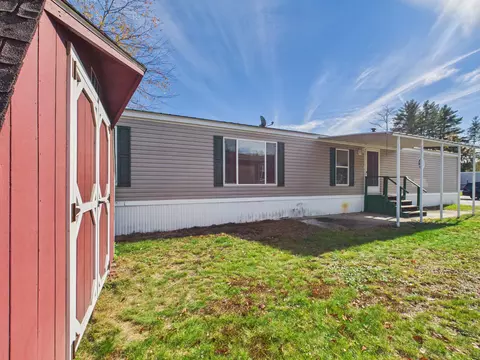 42 Blue Jay Ct, Keene, NH 03431