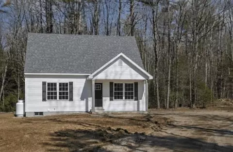 15 Asheley Ave #8, Hinsdale, NH 03451
