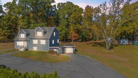 82 Chase Rd, South Hampton, NH 03827