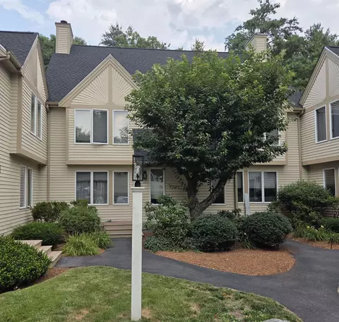 33 Dorchester Way, Nashua, NH 03064