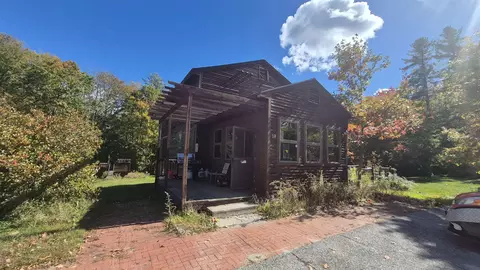 89 Stowe Mountain Rd, Hillsborough, NH 03244