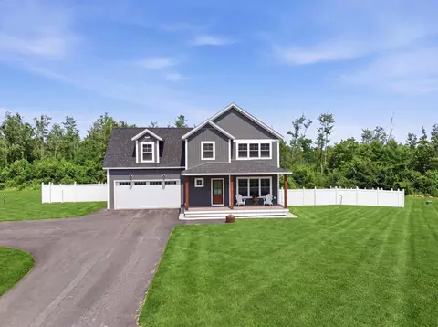 418 Blane Cir, Pembroke, NH 03275