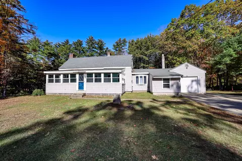 76 Tinker Rd, Merrimack, NH 03054