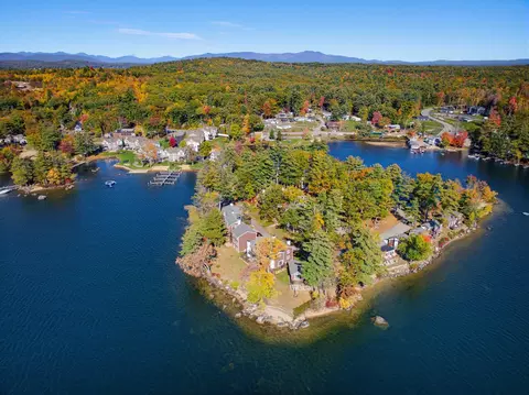 12 Crestview Ln #B, Laconia, NH 03246