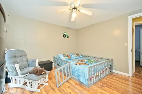 Bedroom - 21 Dartmouth St, Exeter, NH 03833 photo 2 of 5