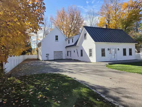 131 Kearsarge Rd, Conway, NH 03860