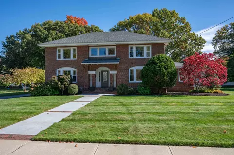 17 Berkeley St, Nashua, NH 03064