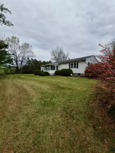 10 Precast Rd, Milton, VT 05468 photo 3