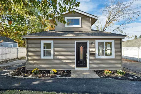 101 Ruth Ave, Manchester, NH 03109