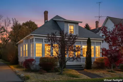 435 Varney St, Manchester, NH 03102