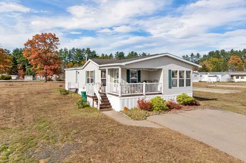 28 Spruce Dr, Belmont, NH 03220