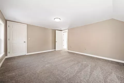 Bedroom - 791 W Side Rd, Bartlett, NH 03812 photo 7 of 10