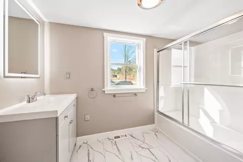 Bath - 791 W Side Rd, Bartlett, NH 03812 photo 1 of 4
