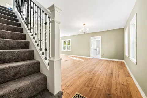Entry Way - 791 W Side Rd, Bartlett, NH 03812 photo 1 of 2