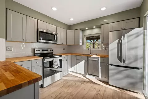 Kitchen - 791 W Side Rd, Bartlett, NH 03812 photo 4 of 6
