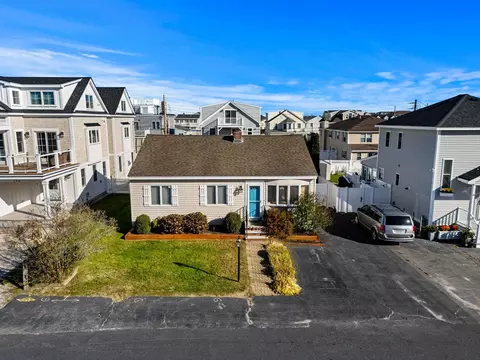 192 Tilton St, Seabrook, NH 03874