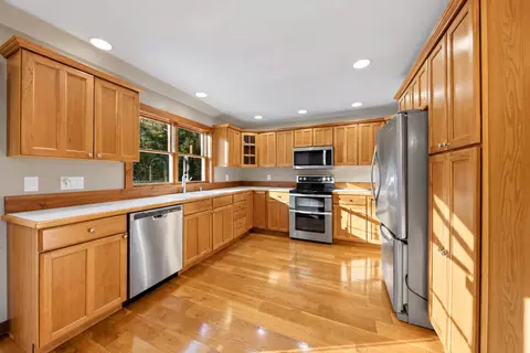 Kitchen - 49 Deerfield Rd, Nottingham, NH 03290 photo 2 of 2