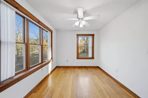Bedroom - 49 Deerfield Rd, Nottingham, NH 03290 photo 2 of 3