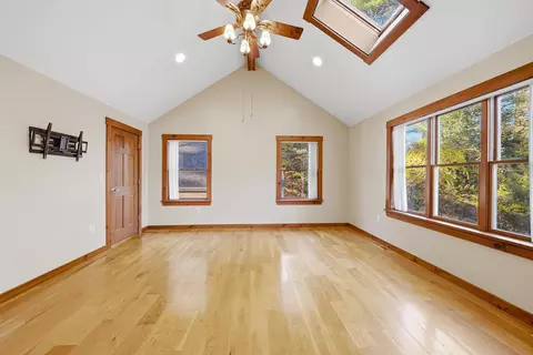 Living - 49 Deerfield Rd, Nottingham, NH 03290 photo 7 of 10