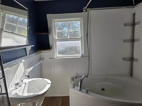 Bath - 175 Commercial Ave, Lunenburg, VT 05906 photo 2 of 3