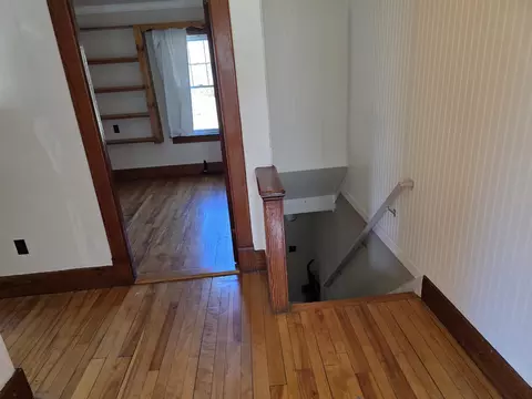 Entry Way - 175 Commercial Ave, Lunenburg, VT 05906 photo 2 of 2