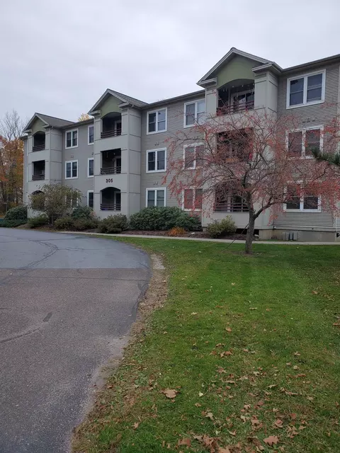 305 Lime Kiln Rd #240 B, South Burlington, VT 05403