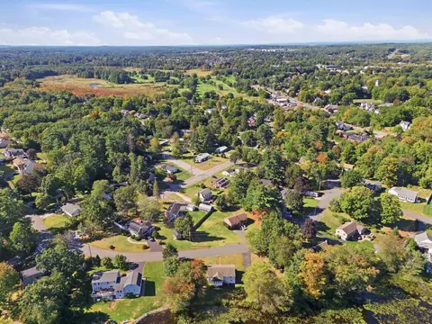 View/Area - 3 Martha Dr, Derry, NH 03038 photo 6 of 6
