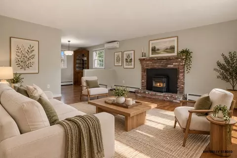 Living - 3 Martha Dr, Derry, NH 03038 photo 3 of 7