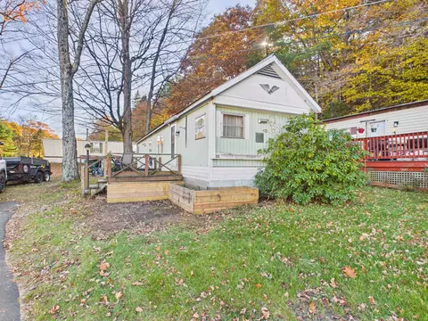 35 Schult St, Keene, NH 03431