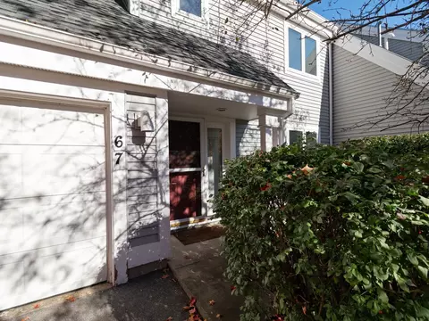 67 Cumberland Rd, Burlington, VT 05408