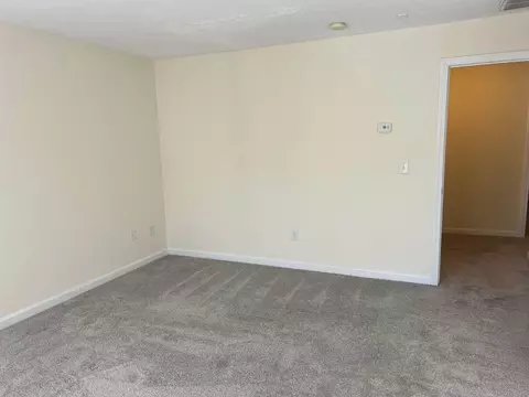 Living - 52 Crown Point Dr, Dover, NH 03820 photo 2 of 4