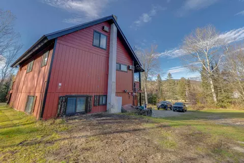 Exterior - 3717 Main St, Bethlehem, NH 03574 photo 7 of 9
