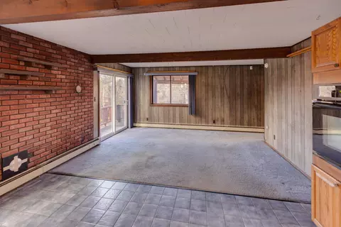 Living - 3717 Main St, Bethlehem, NH 03574 photo 4 of 6