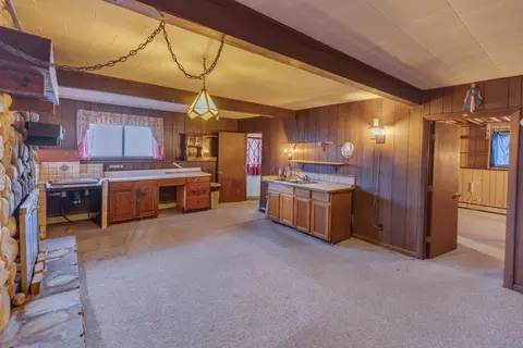 Living - 3717 Main St, Bethlehem, NH 03574 photo 3 of 6