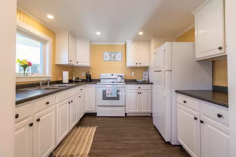 Kitchen - 34 Hideaway Dr, Derby, VT 05829 photo 2 of 4