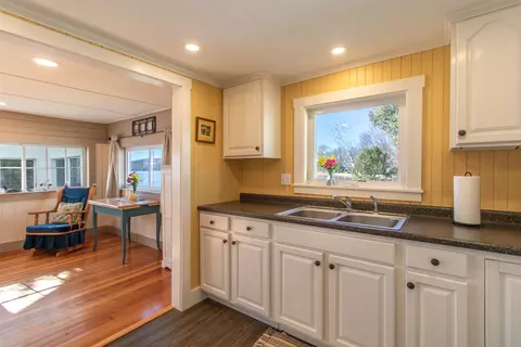 Kitchen - 34 Hideaway Dr, Derby, VT 05829 photo 3 of 4