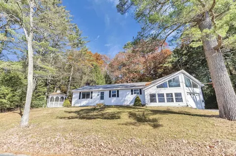 481 Forest Lake Rd, Winchester, NH 03470