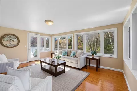 Living - 33 Londonderry Rd, Windham, NH 03087 photo 2 of 5