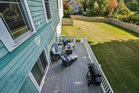 Exterior - 33 Londonderry Rd, Windham, NH 03087 photo 7 of 12