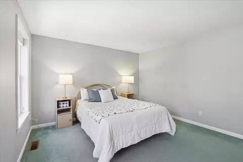 Bedroom - 33 Londonderry Rd, Windham, NH 03087 photo 4 of 9