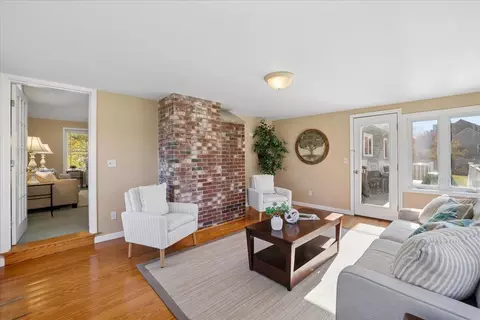 Living - 33 Londonderry Rd, Windham, NH 03087 photo 4 of 5