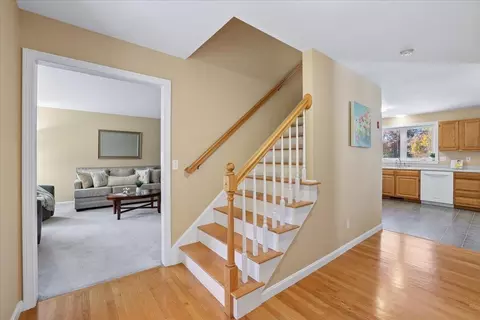 Entry Way - 33 Londonderry Rd, Windham, NH 03087 photo 2 of 3