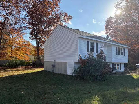 Exterior - 61 Range Rd, Franklin, NH 03235 photo 3 of 8